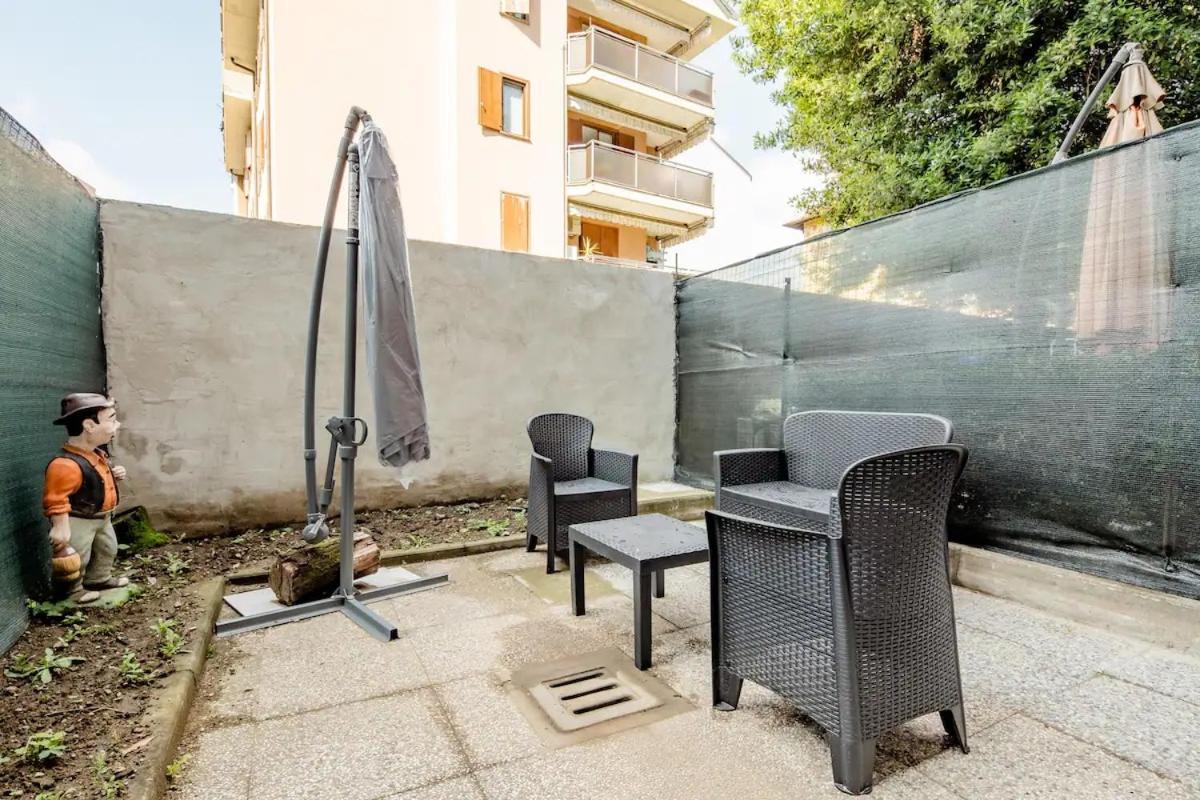 A.P. Appartamento O Camera Corsico Exterior photo